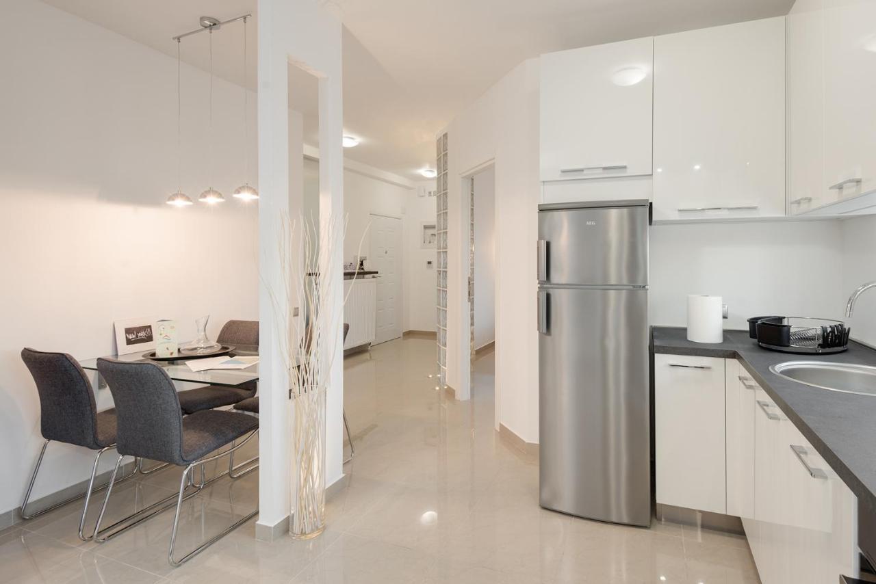 Ace Location | Luxury Building Apartment Tesalonika Bagian luar foto